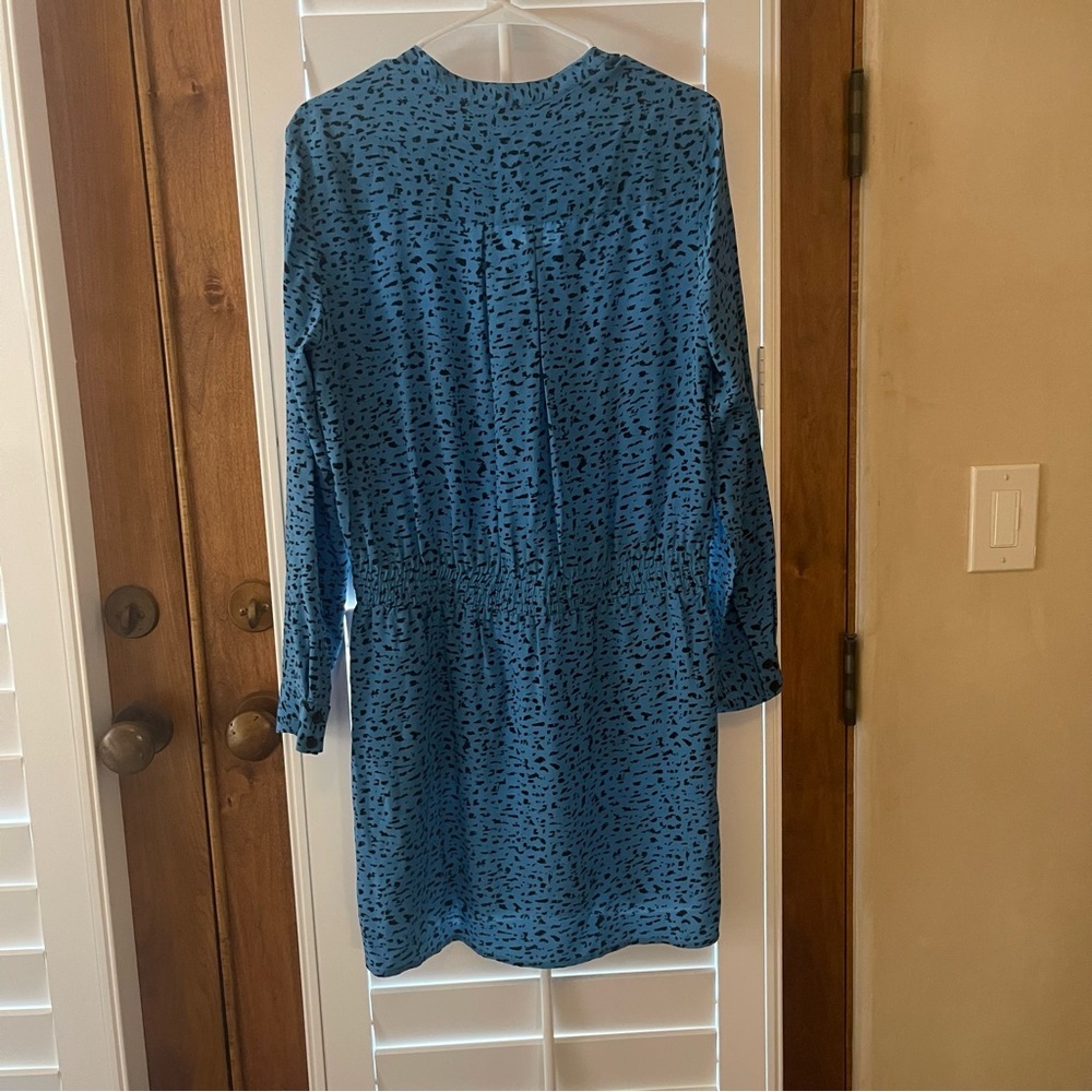 Robert Rodriguez Blue Mini Dress with Long Sleeve Cuffed Sleeves and V-Neck - Picture 9 of 11